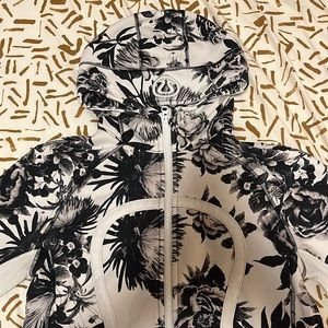 Lululemon Scuba Full Zip size 10